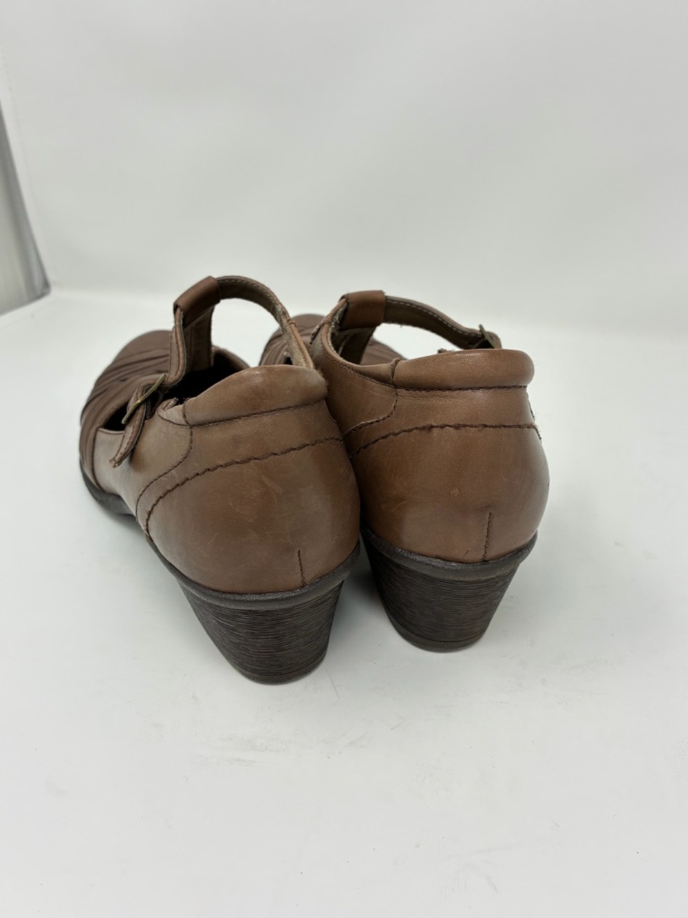 Earth Brown T-Strap Low Heel Women's Shoes genuine leather - Picture 7 of 8